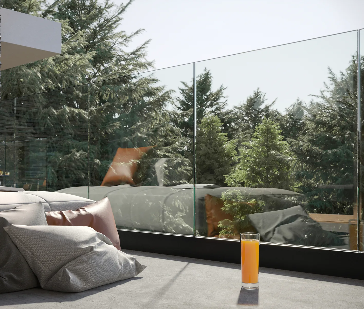 Garde-corps vitré en aluminium Aziliz Kostum posé sur une terrasse
