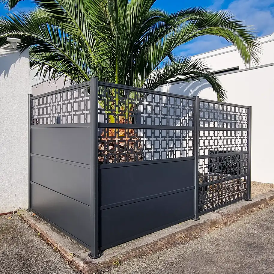 Claustra aluminium installé en angle