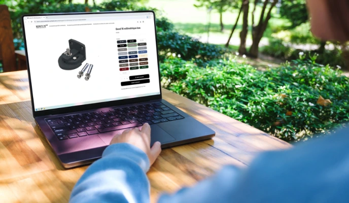 Boutique en ligne des pièces détachées Kostum affichée sur un ordinateur portable